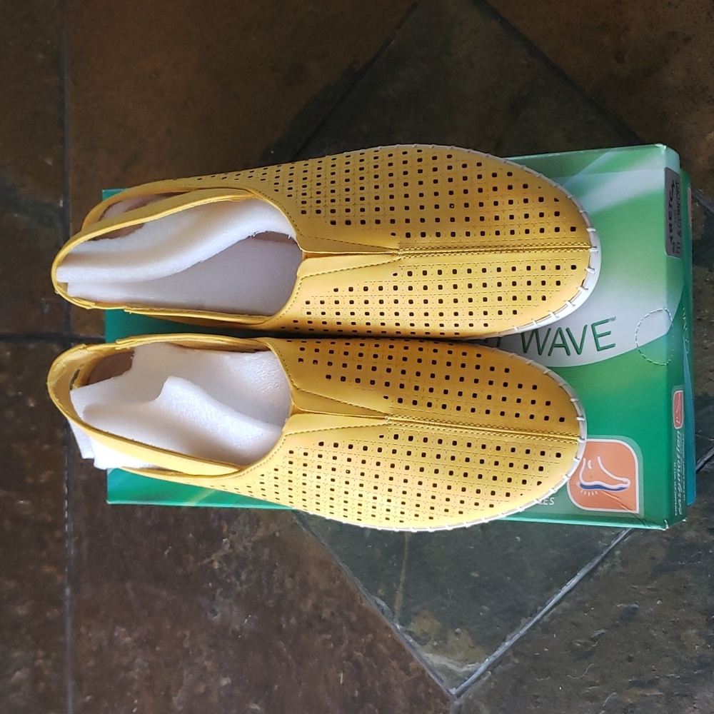 Size 8.5 Easy Street 'So Fresh' Yellow Sneakers